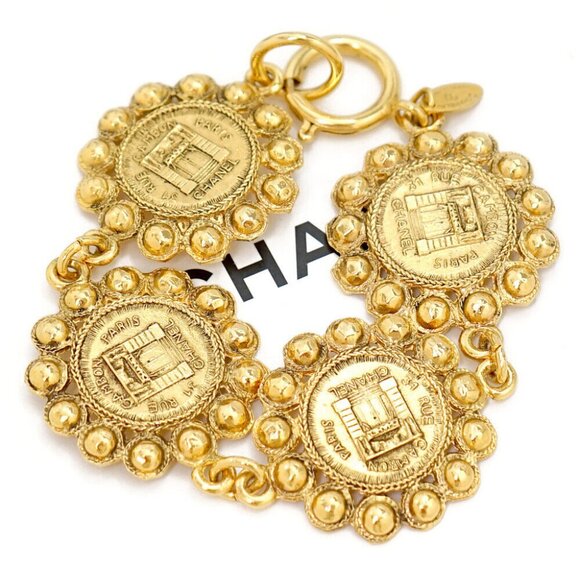 CHANEL 31 Rue Cambon Coin Bracelet 8" Gold Tone Auth w/Box #23617 - Picture 1 of 6